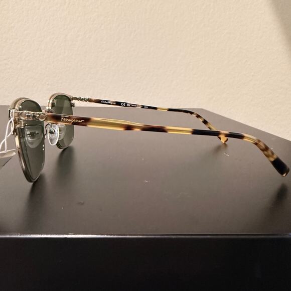 Salvatore Ferragamo SF180S Sunglasses
